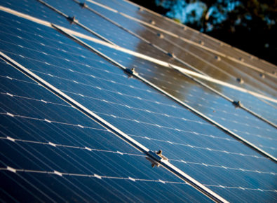 Les 10 idées reçues sur les panneaux solaires